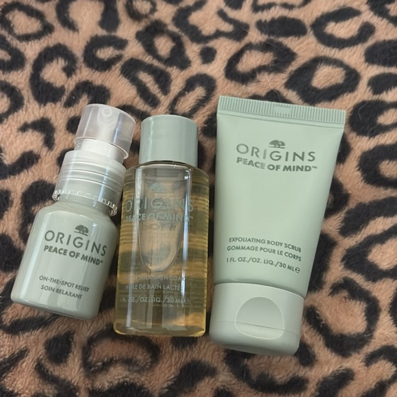 Origins Skincare Set PEACE OF MIND
Relaxing Trio For Head To Toe - Picture 4 of 5